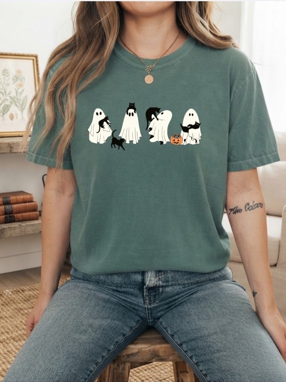 Cute Ghost Black Cat Comfort Colors T-Shirt Green Fall Tee Halloween - Picture 2 of 3